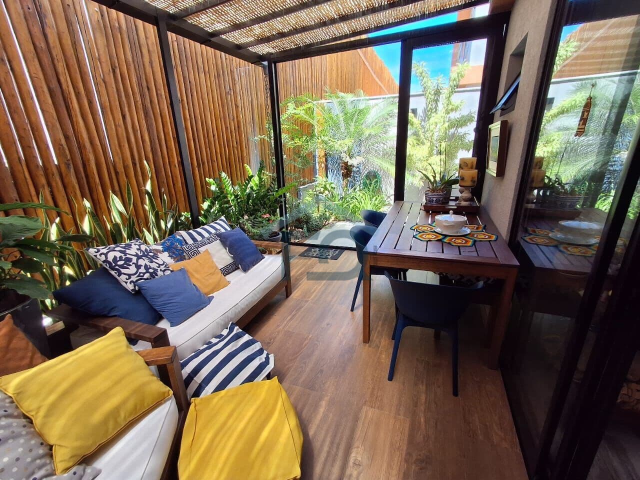Apartamento em Lauro de Freitas - BURAQUINHO