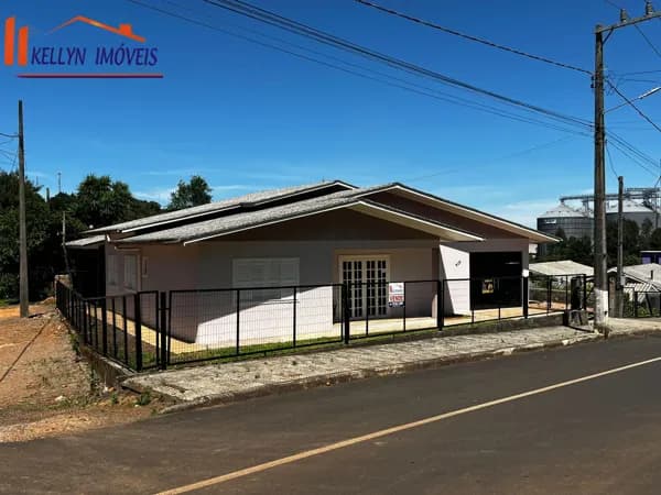 Casa em Faxinal dos Guedes - Centro