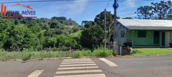 TERRENO COM CASA E PORÃO