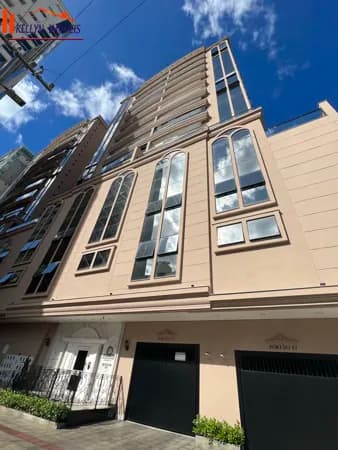 Apartamento em Itapema - Meia Praia