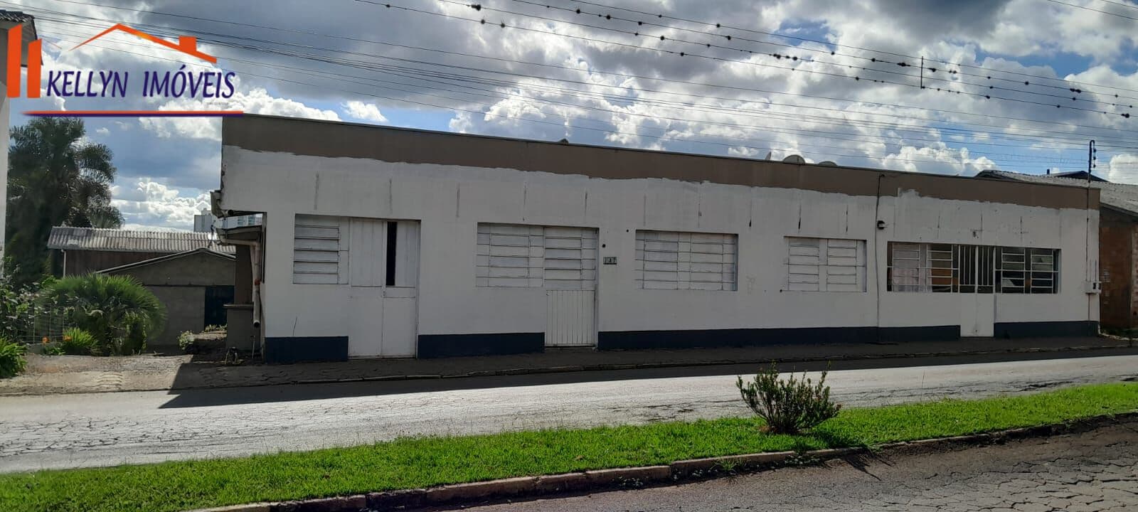 Casa em Faxinal dos Guedes - Ozelame