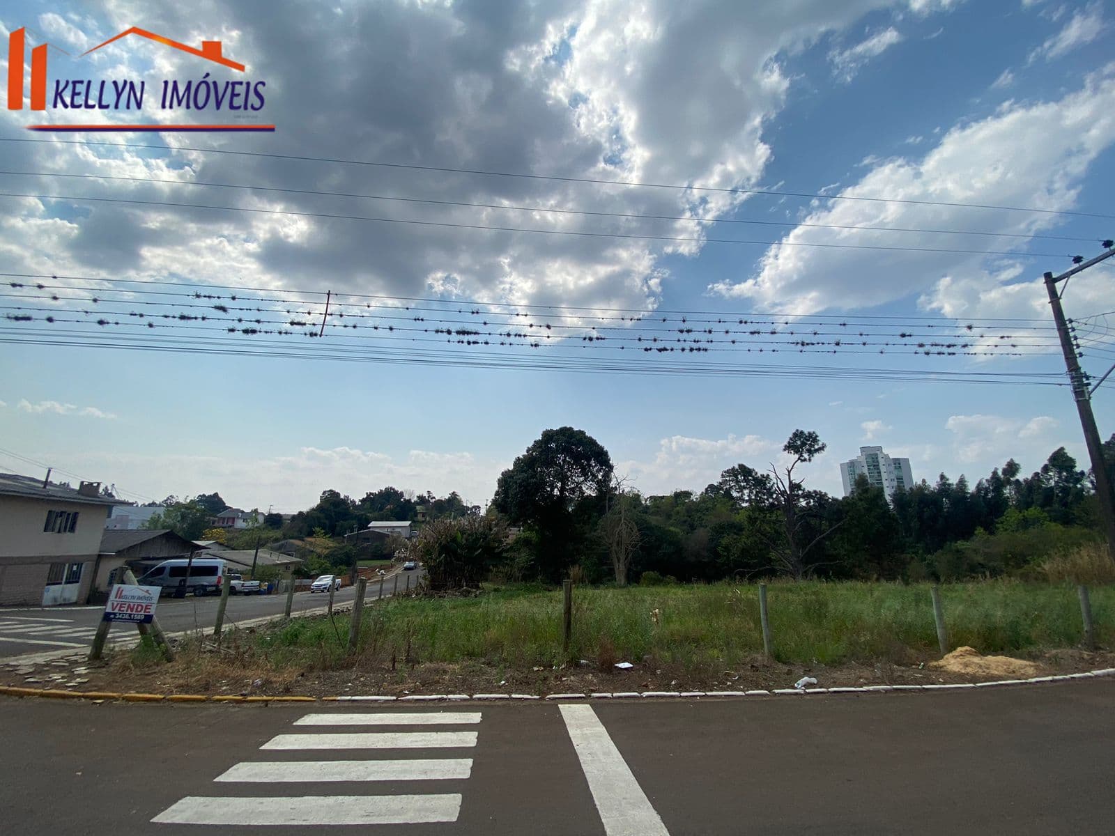 Terreno de esquina no Centro!