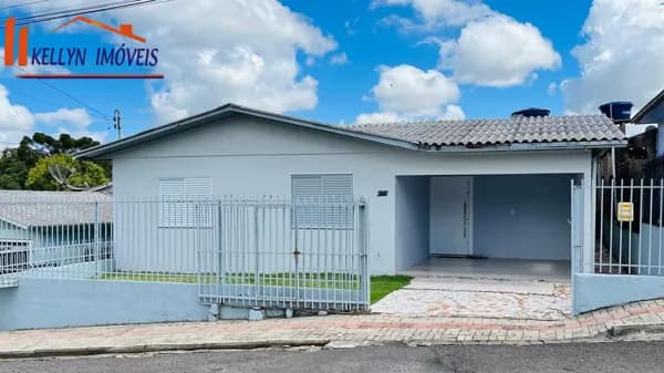 Casa em Faxinal dos Guedes - São Cristóvão