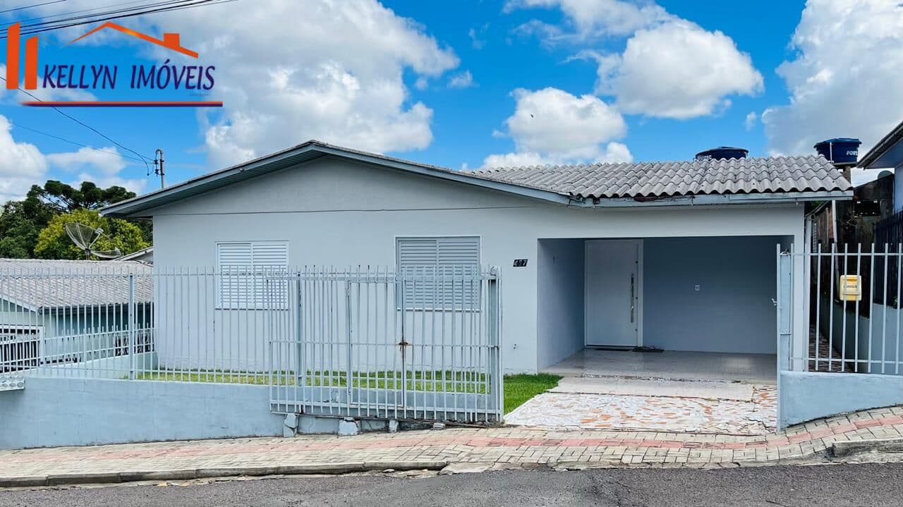 Casa em Faxinal dos Guedes - São Cristóvão