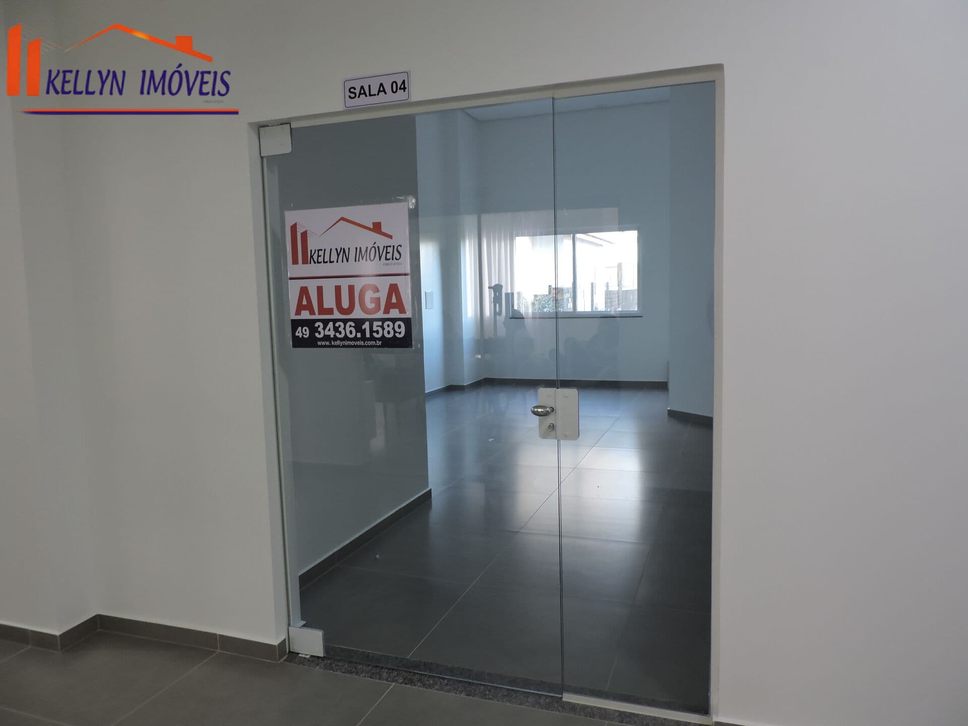 Sala/Conjunto em Faxinal dos Guedes - Centro