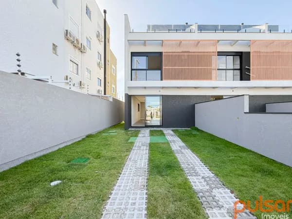 Casa Sobrado 3 suítes Praia dos Ingleses, Gaivotas