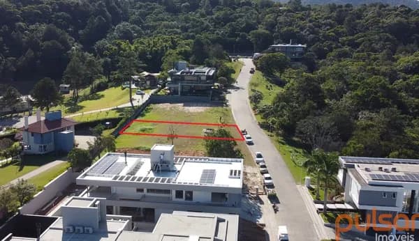 Terreno de condomínio com vista mar em Cacupé, Florianópolis/SC