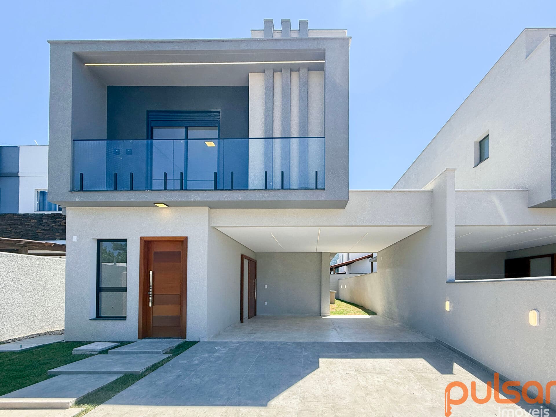 Casa com 3 dormitórios a venda nos Ingleses, Florianópolis.