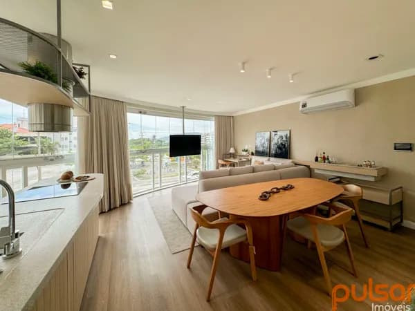 Apartamento 2 Suítes Mobiliado e decorado na Praia dos Ingleses