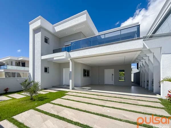 Casa com 3 suítes a venda nos Ingleses.
