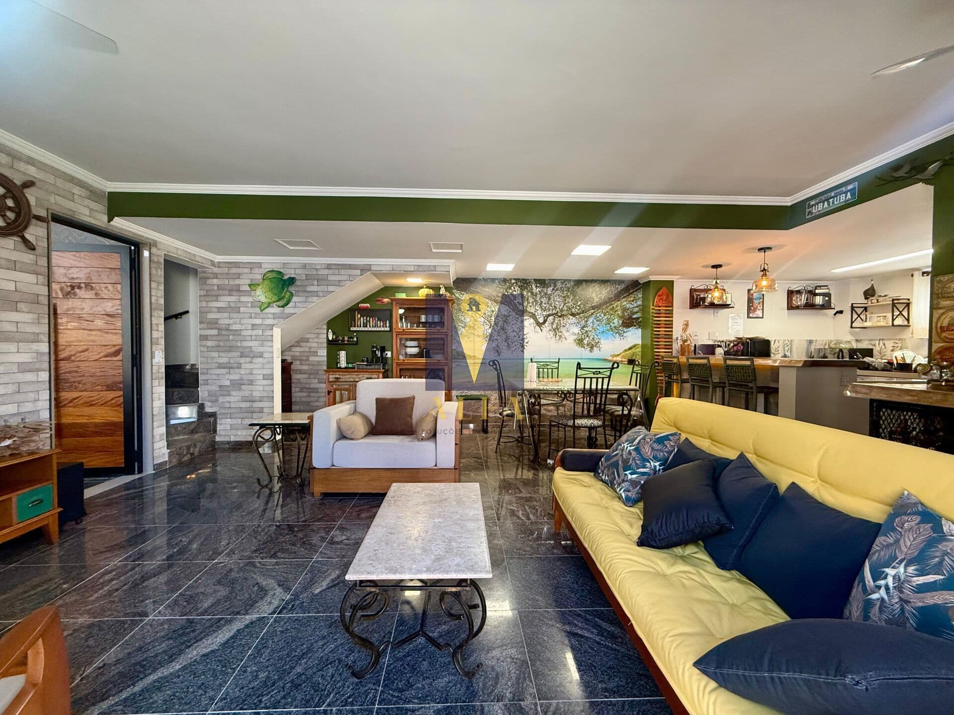 Casa em Condomínio na Praia da Enseada, Ubatuba/SP