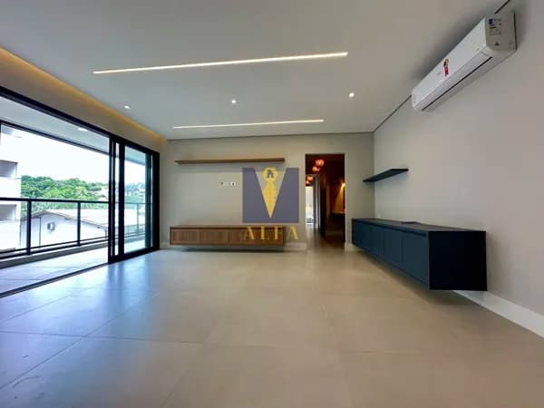 Apartamento à venda na Praia da Enseada em Ubatuba 3 suítes, 122m² e 2 vagas