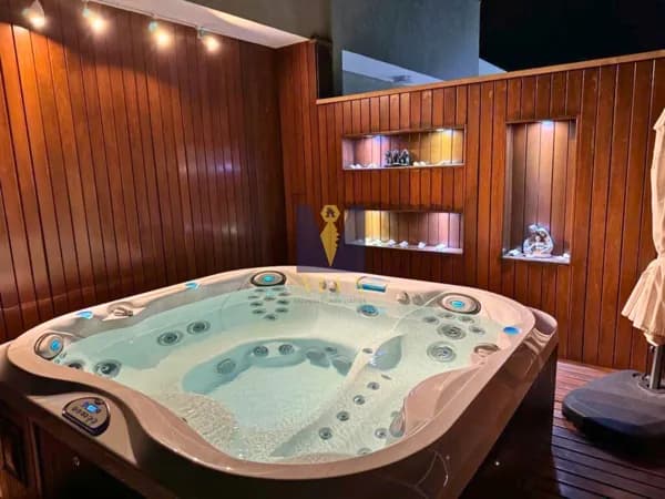 Cobertura com Jacuzzi no Centro, Ubatuba/SP