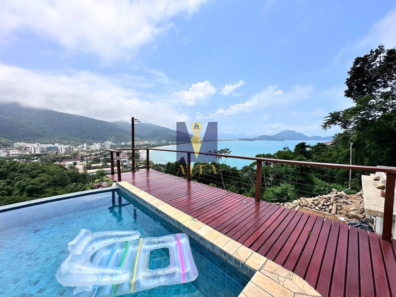 Casa de Condomínio Alto Padrão - Toninhas - Ubatuba - SP