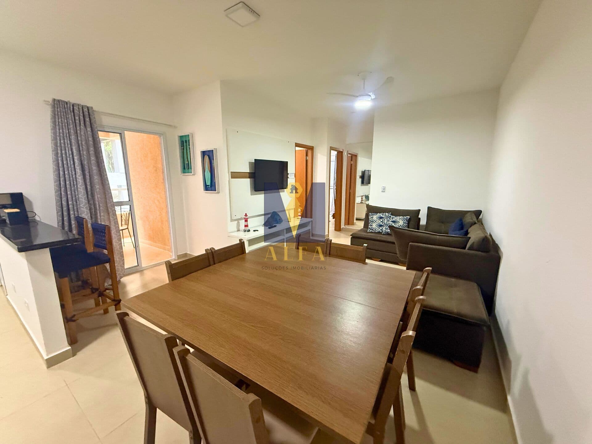 Apartamento à venda na Praia das Toninhas.