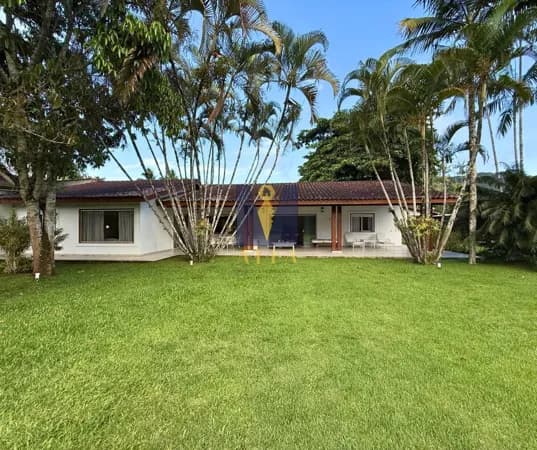 Casa mais de mil m² de terreno na Praia do Lázaro, Ubatuba/SP