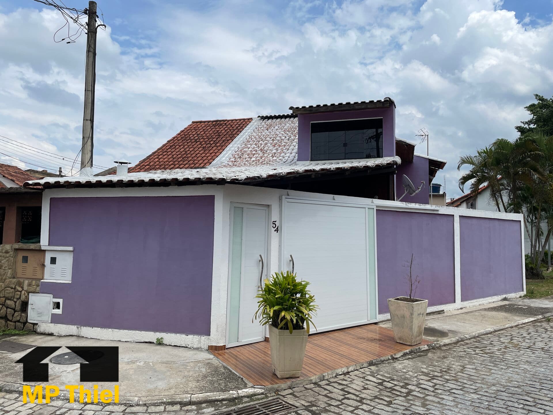 Cond. Beija-Flor IV, 4 quartos em terreno maior
