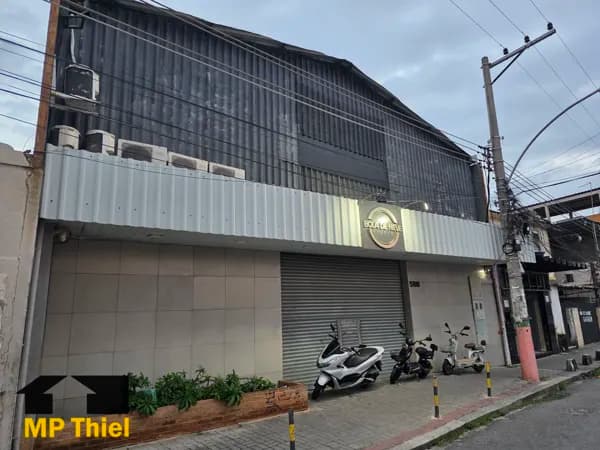 Pavilhão/Galpão Comercial - Excelente Oportunidade no Centro de Nilópolis