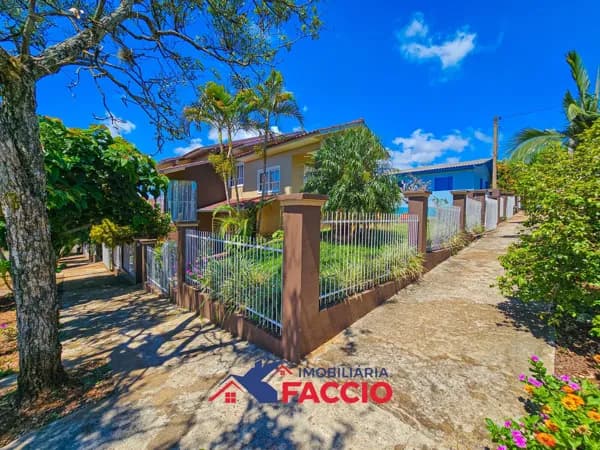 Casa em Horizontina - Bairro Colato