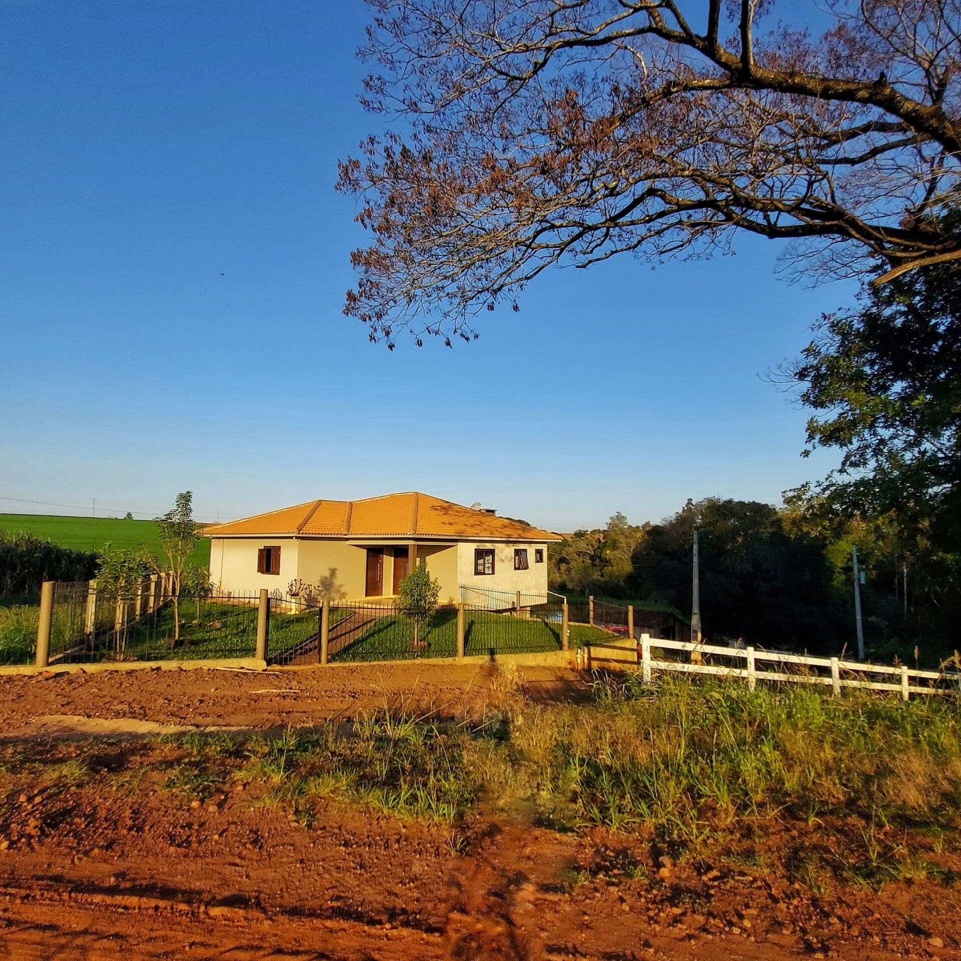 Chácara Esquina Tunas