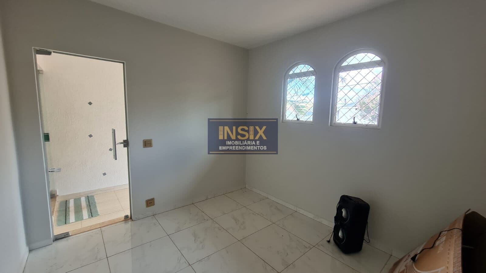 Sala Comercial em Pederneiras/SP