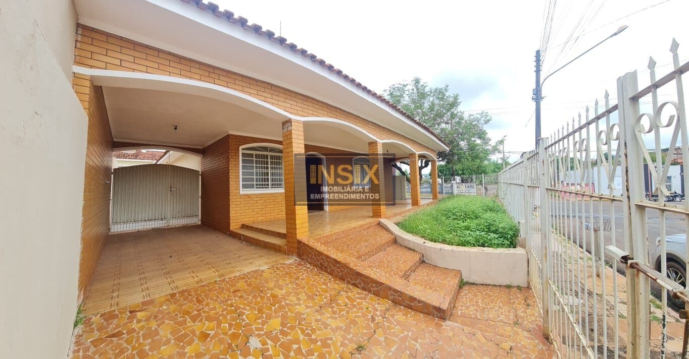 Casa no Centro de Pederneiras/SP
