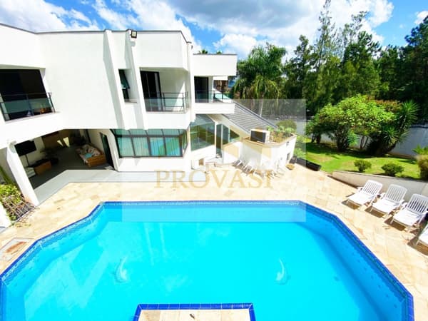 Casa Alphaville Tamboré 10 - Semi nova - Com vista para reserva e total privacidade