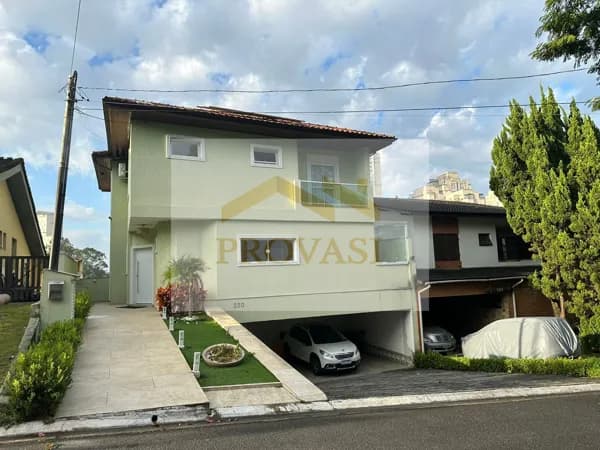 Casa em Condomínio com 4 Dormitórios e 308 metros em Alphaville - Santana de Parnaíba