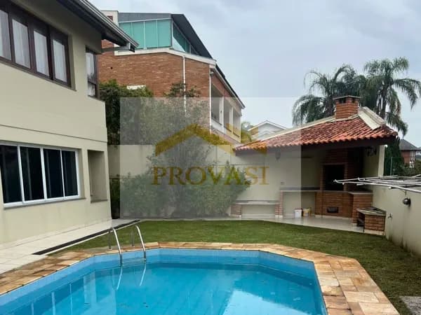 Casa com 492 metros em 4 Suítes em Alphaville Residencial 10 - Santana de Parnaíba
