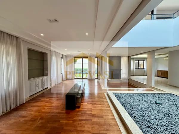 Casa em Alphaville Residencial 1 - 395 metros e 4 Dormitórios