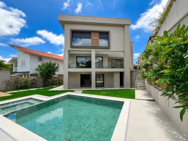 Magnífica Residência Completa | 4 Suítes | 630m² | Lazer Completo | Residencial 1 | R$ 10.900.000,00