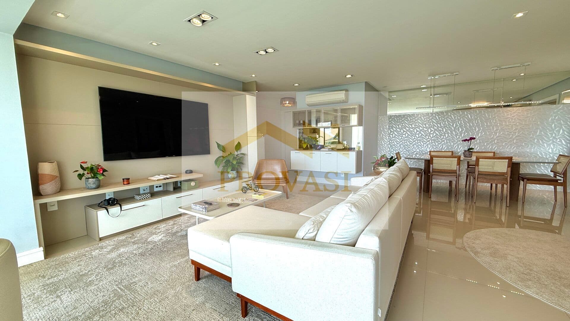 Locação - Apartamento 202m - 3 Suítes - 3 Vagas de Garagem - Varanda Gourmet - Andar alto com Vista