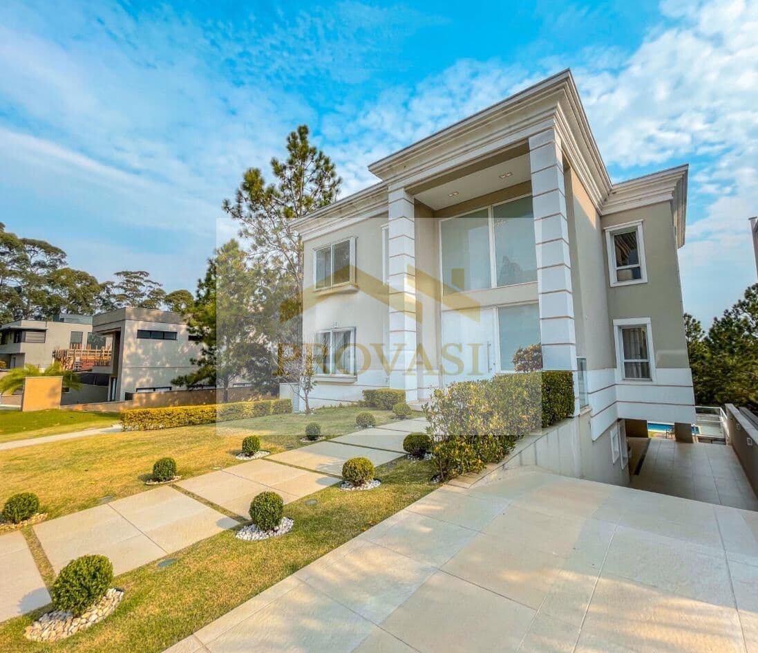 Casa com 600 m - 5 suites á Venda por R$7.500.000,00 , no Condomínio Villa Solaia - Tamboré, Barueri/SP