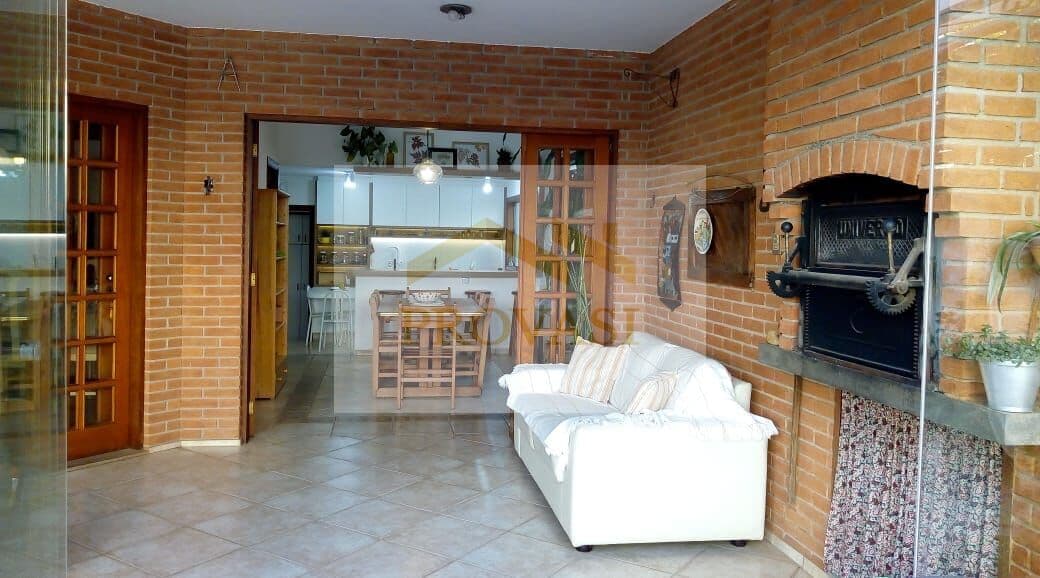 Magnífica Casa no Residencial 4 c/ 4 Suítes (1 Master) | 453m² | Hidro | R$ 3.100.000,00
