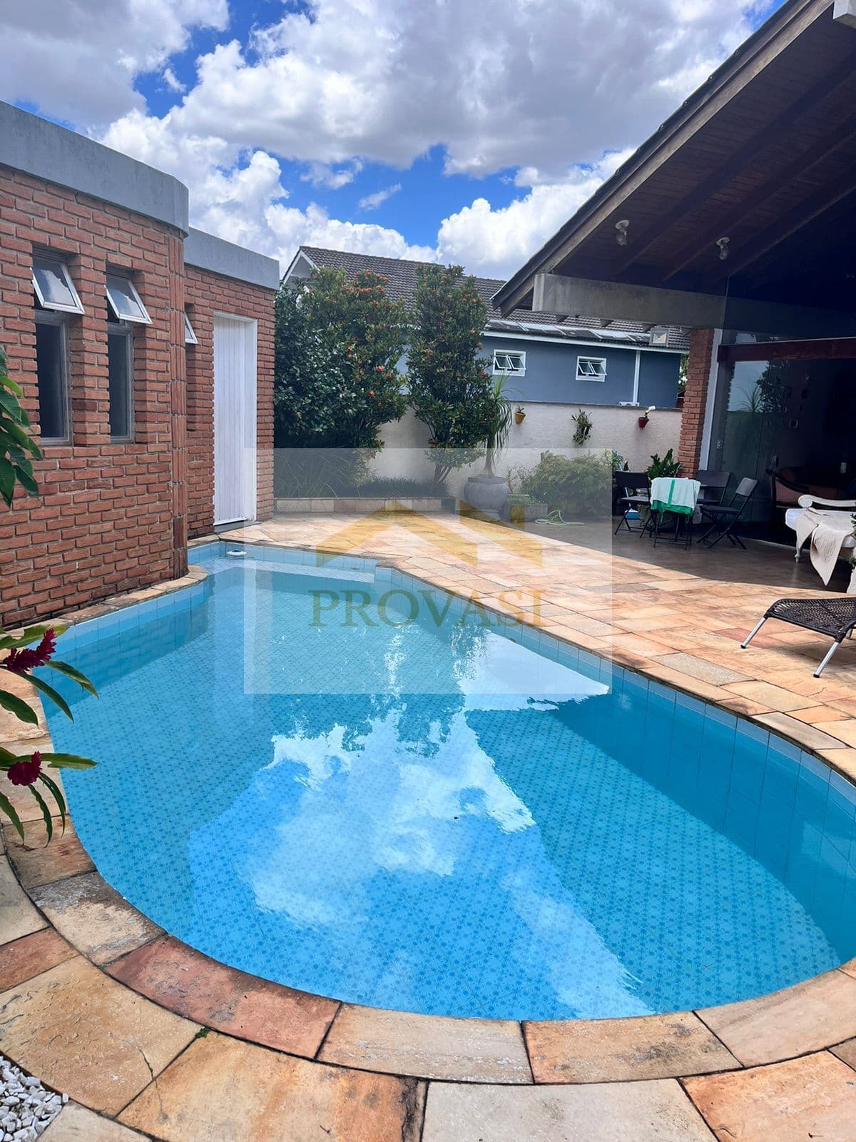 LINDA CASA 3 Suítes - 420m² - Residencial 6 - R$ 2.200.000,00