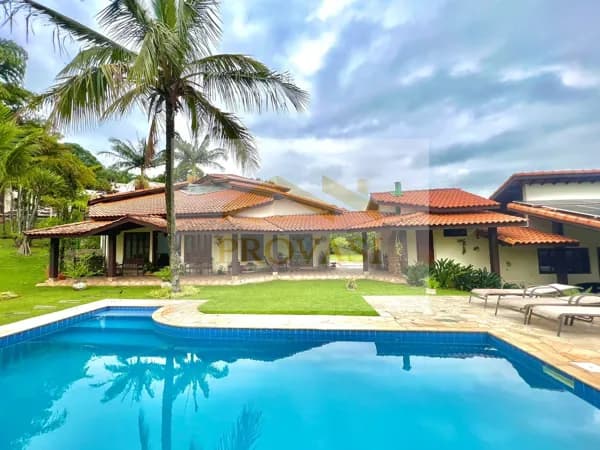Linda casa no Vila Velha para venda 2850 M² de terreno- 3 quartos, edícula completa