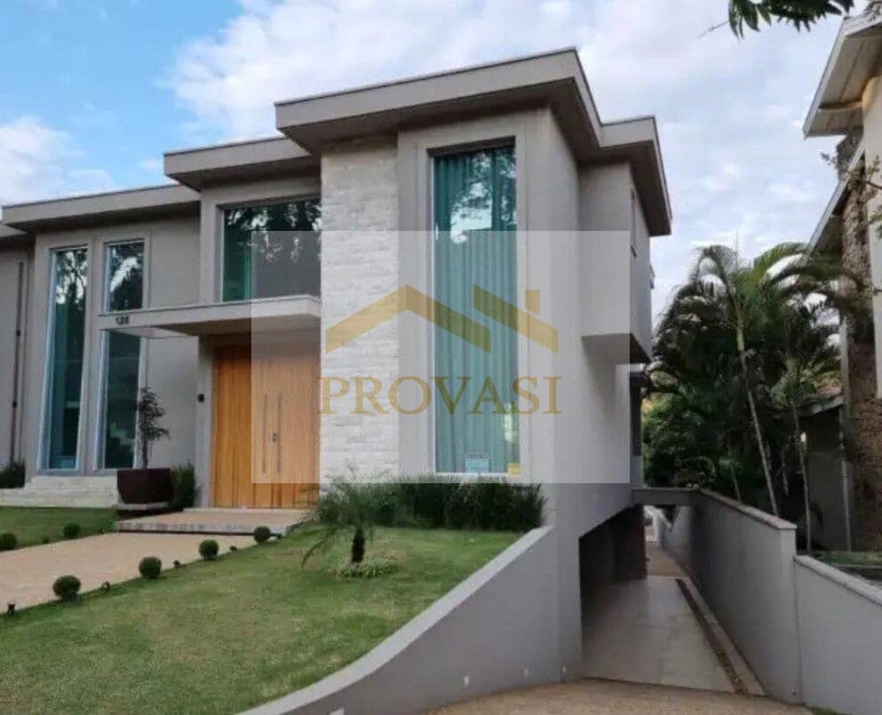 Casa com 750 metros e 4 Suítes Disponível para venda em Alphaville Residencial 10