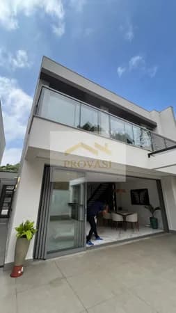 venda-Casa-Origem-250m²- 3 Suítes-Área Gourmet-R$2.780.000,00