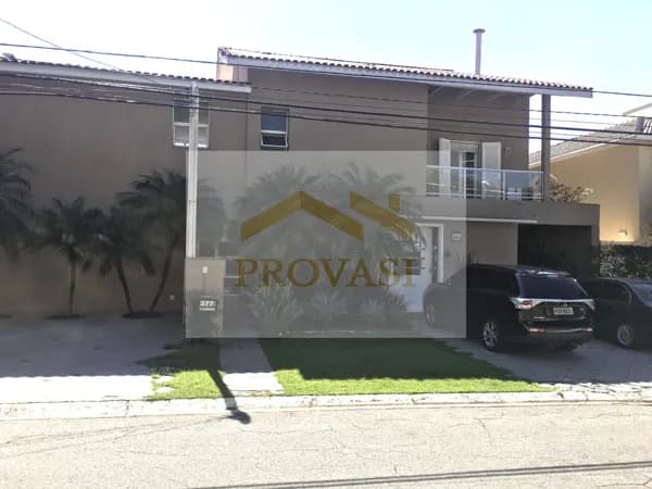Linda casa no residencial 4 com: - 645 m3 de Área de Terreno -620 m3 de Área Construída Composto de 2 lotes. *