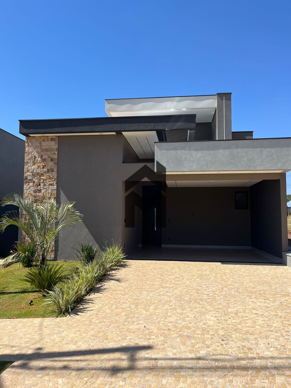 Casa Alto Padrão em condomínio Fechado