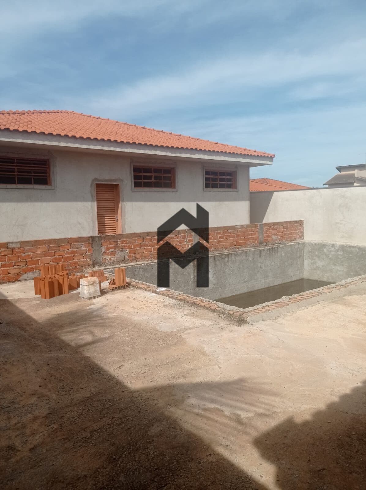 Casa à Venda em Construção na Ribeirânia | 4 Quartos, 2 Suítes e 4 Vagas