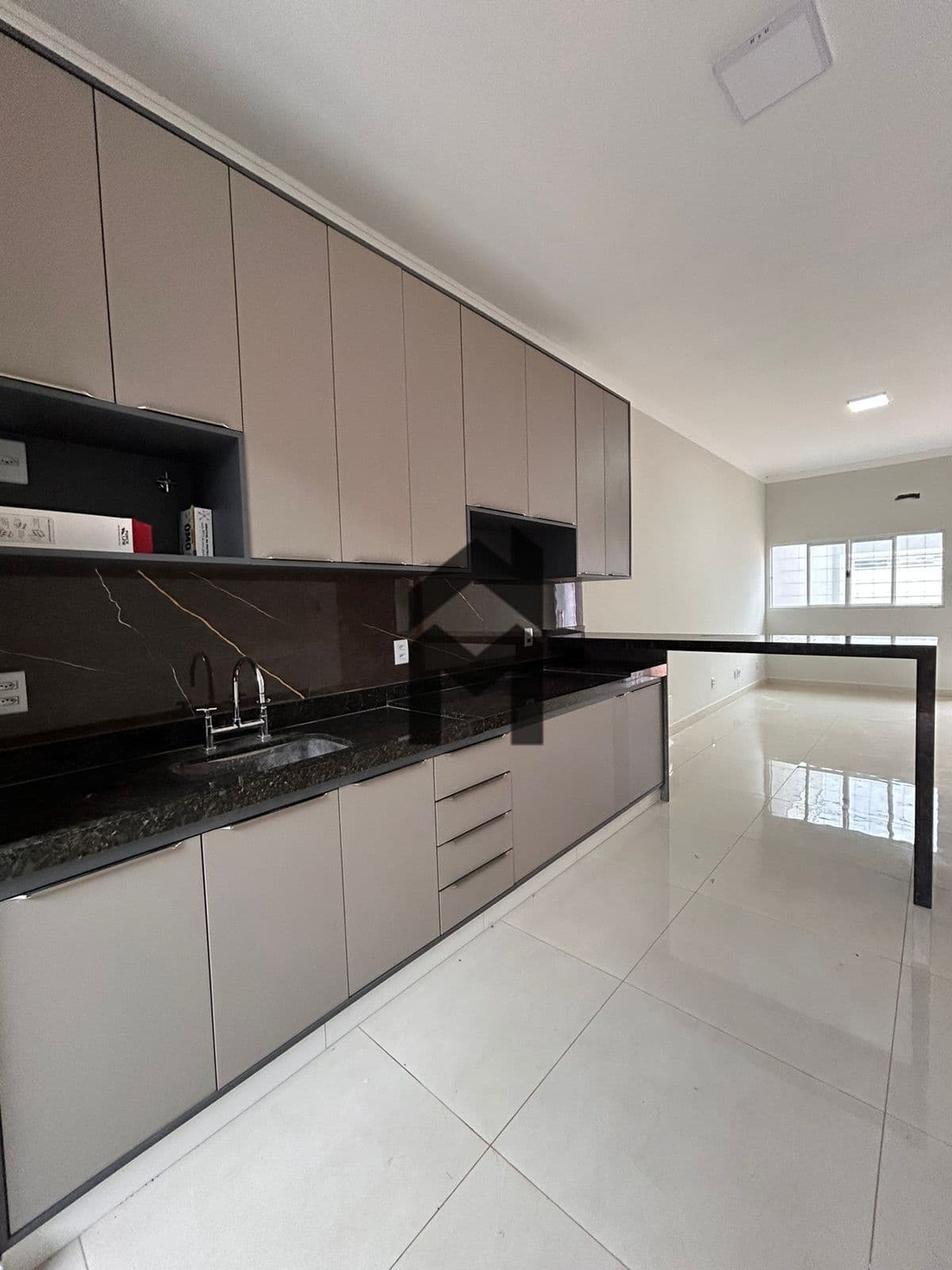 Casa Padrão - Recem construida