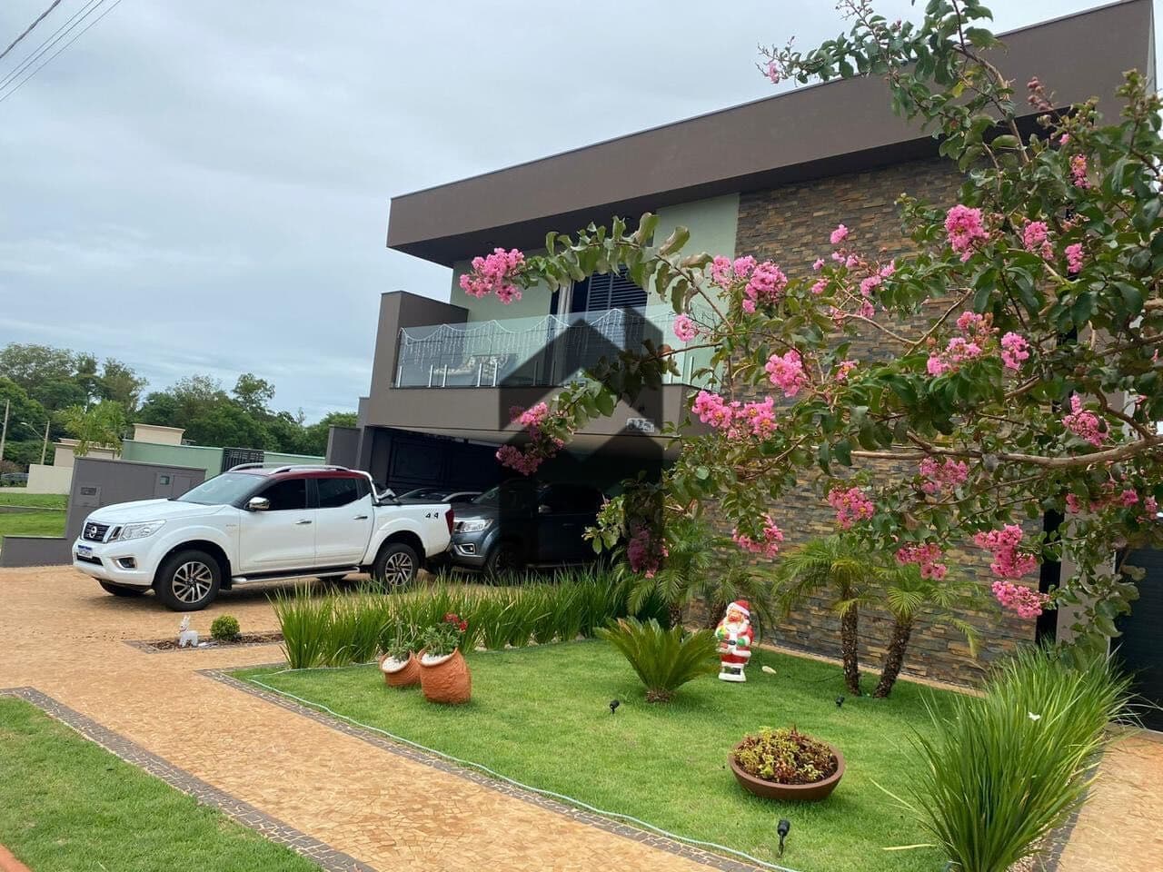 Casa em Ribeirão Preto - Alto do Castelo