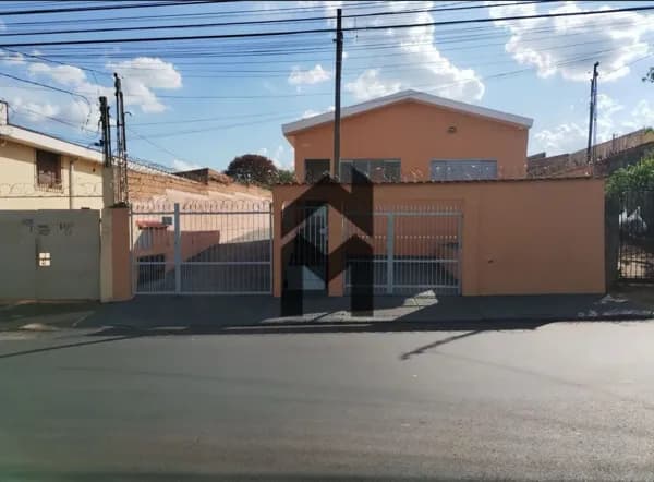 Casa em Ribeirão Preto - Ipiranga