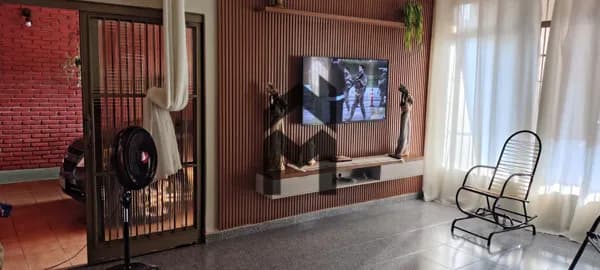 Casa em Ribeirão Preto - Jardim Macedo