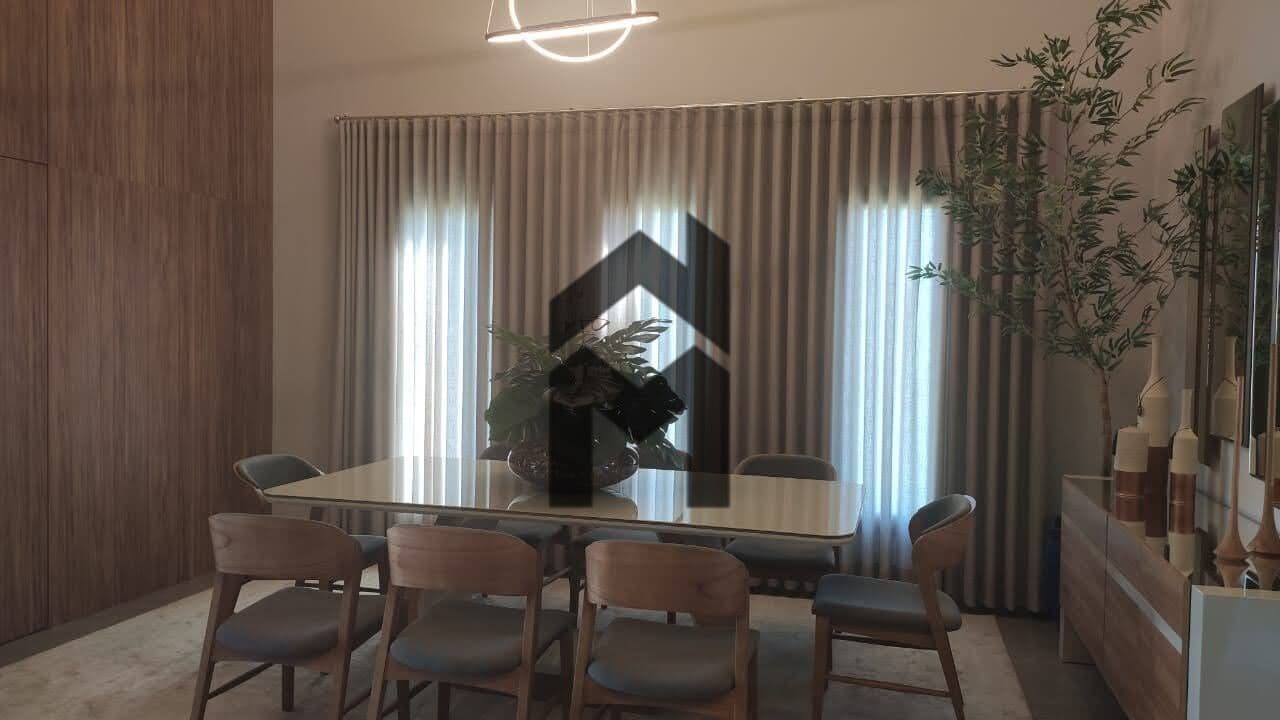 Casa Alto Padrão - MOBILIADA POR COMPLETO