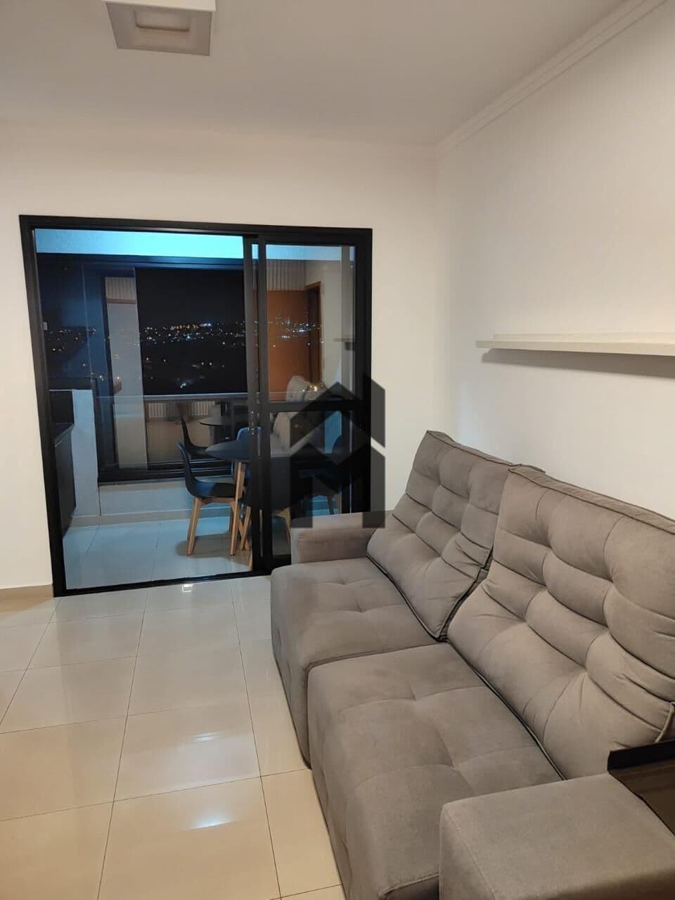 Apartamento Padrão Mobiliado