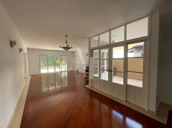 Casa em Condomínio para locação com 4 dormitórios - Residencial Alphaville 3