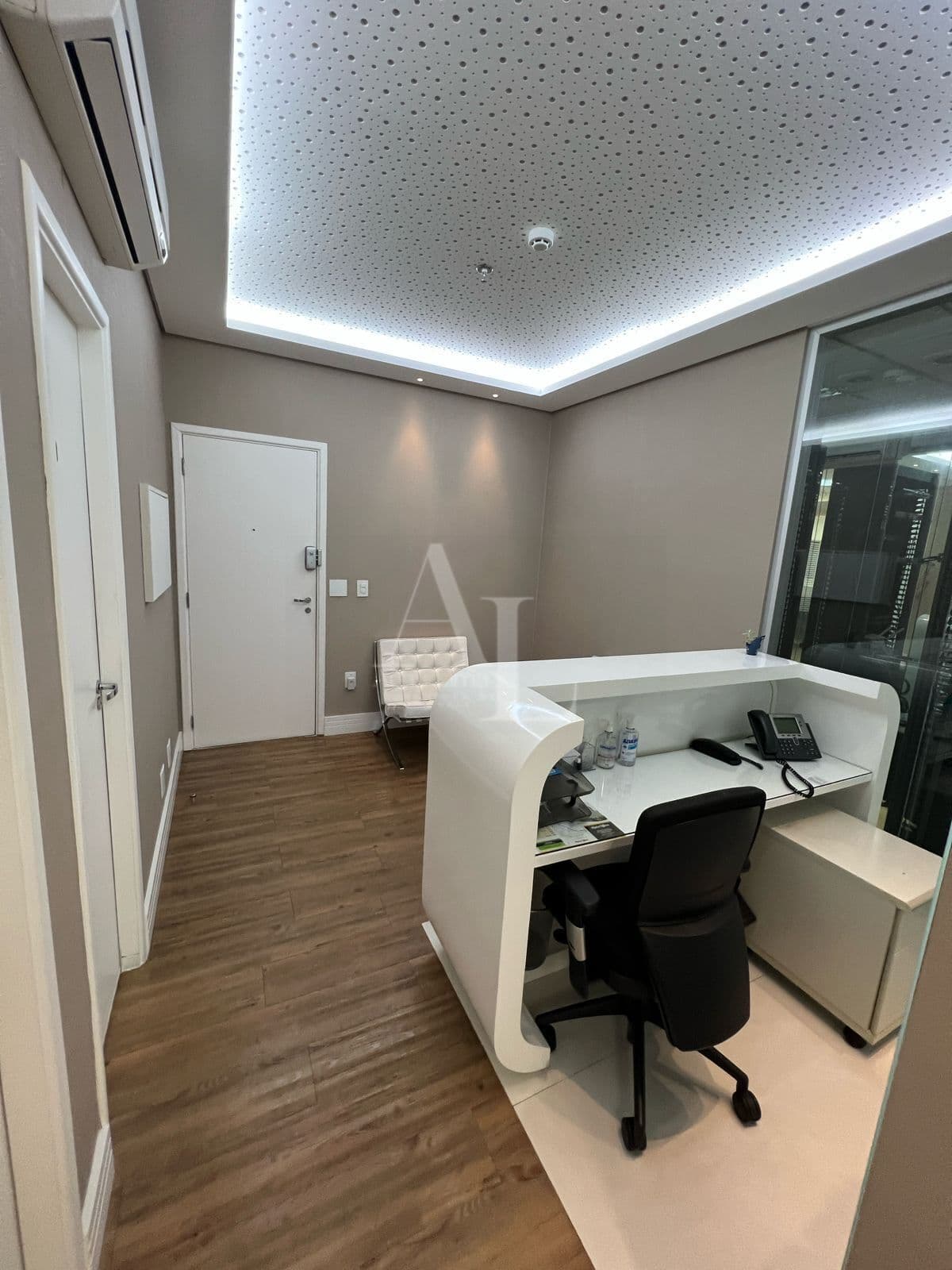 Sala Comercial mobiliada 2 salas 2 vagas cobertas à venda em Alpha Square Mall - Barueri SP