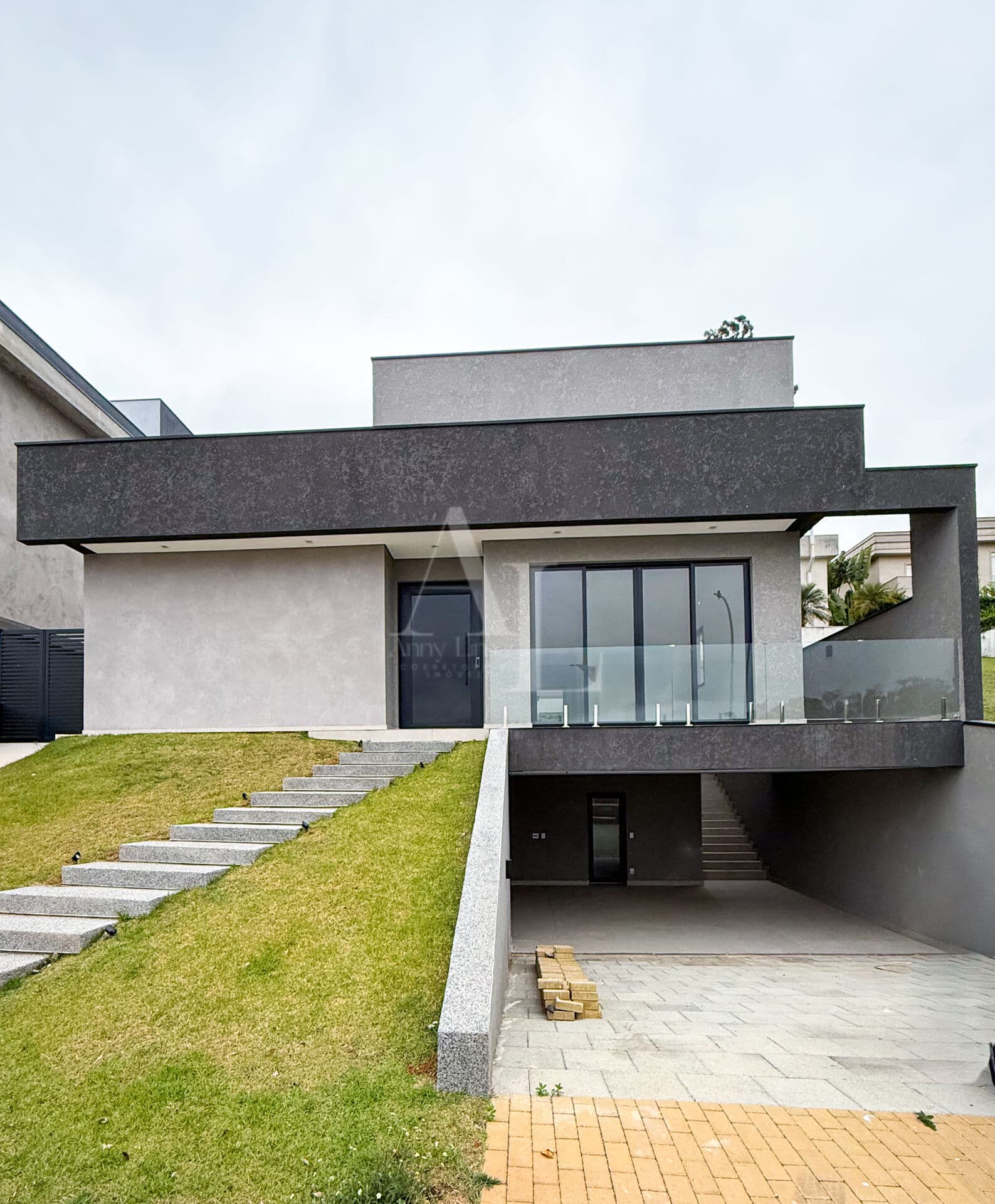 Casa Térrea Nova à venda em Alphaville com 4 suítes- Residencial Burle Marx